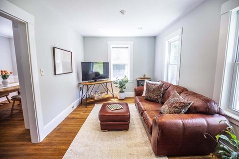 25 Berkeley St, Reading, MA 01867 photo 4