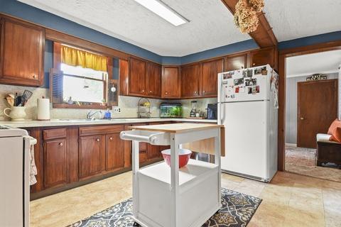 467 Main St, Clinton, MA 01510 photo 18