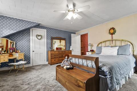 467 Main St, Clinton, MA 01510 photo 10