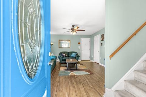 7 Mansfield St #1, Gloucester, MA 01930 photo 2