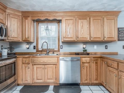 32 Leonard St, Athol, MA 01331 photo 7