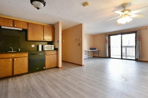 21 Home St #4, Worcester, MA 01609 photo 4