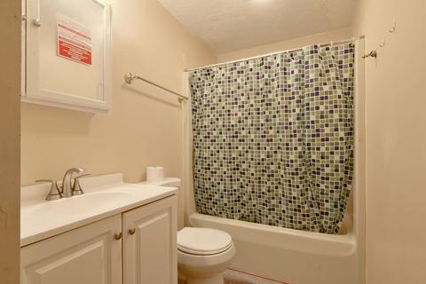 21 Home St #4, Worcester, MA 01609 photo 6
