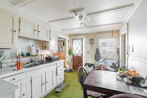 2 Perkins St, Gloucester, MA 01930 photo 5