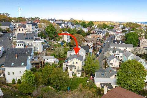 2 Perkins St, Gloucester, MA 01930 photo 1
