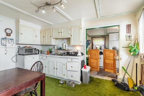 2 Perkins St, Gloucester, MA 01930 photo 8
