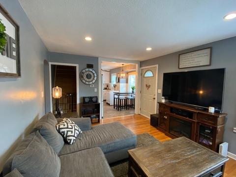 74 Saint Jacques Ave, Chicopee, MA 01020 photo 7