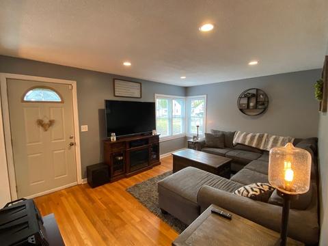 74 Saint Jacques Ave, Chicopee, MA 01020 photo 6