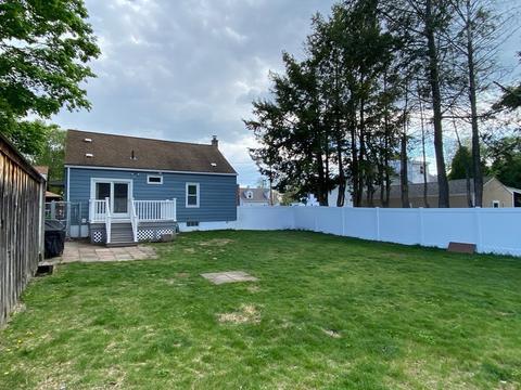 74 Saint Jacques Ave, Chicopee, MA 01020 photo 25