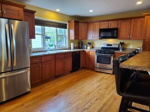 61 Windemere St, Springfield, MA 01104 photo 14