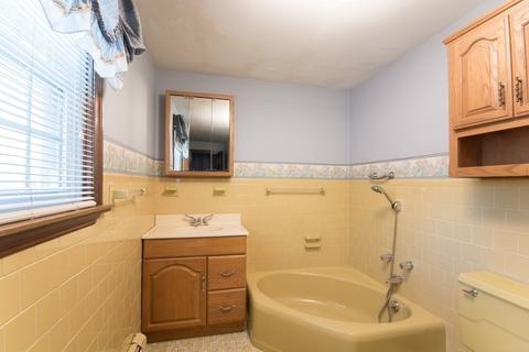 138 Stonehaven Rd, Fall River, MA 02723 photo 30