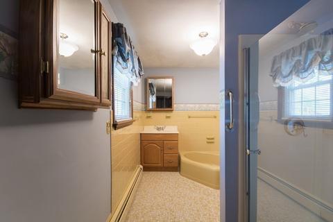 138 Stonehaven Rd, Fall River, MA 02723 photo 29