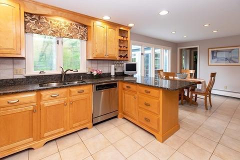 7 Saw Mill Pond Rd, Hingham, MA 02043 photo 14