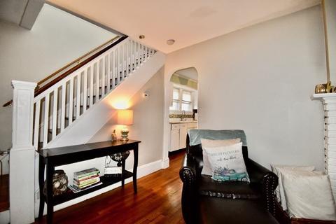 37 Chilson St, Springfield, MA 01118 photo 4