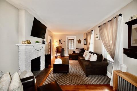 37 Chilson St, Springfield, MA 01118 photo 8