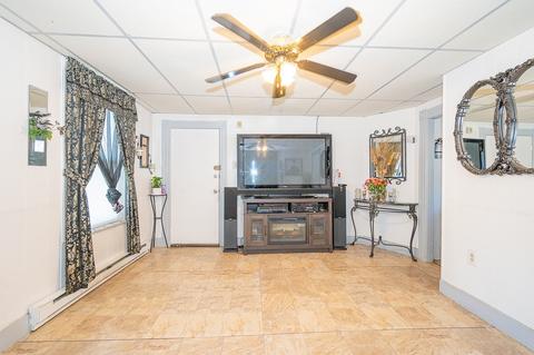 12 Branch St, Worcester, MA 01604 photo 6