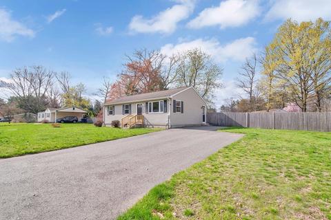 105 Joan St, Springfield, MA 01129 photo 1