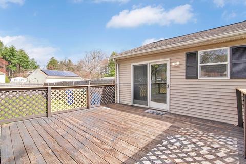 105 Joan St, Springfield, MA 01129 photo 11