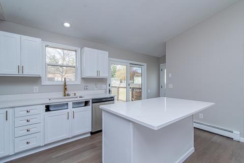 105 Joan St, Springfield, MA 01129 photo 16