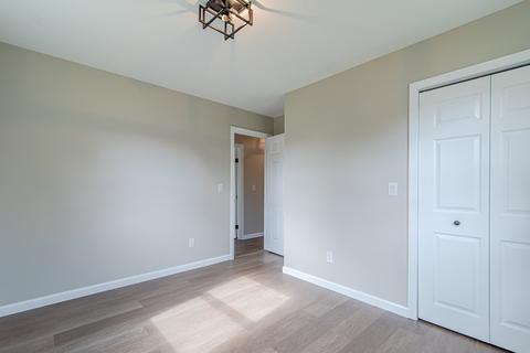 105 Joan St, Springfield, MA 01129 photo 28