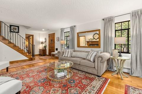 7 Brook Hill Dr, Worcester, MA 01609 photo 6