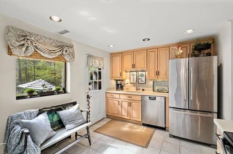 7 Brook Hill Dr, Worcester, MA 01609 photo 11