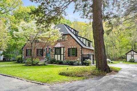 7 Brook Hill Dr, Worcester, MA 01609 photo 28