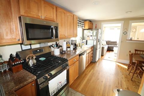12 Fearing Hill Rd, Wareham, MA 02571 photo 3