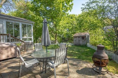 142 Spring St, Stoneham, MA 02180 photo 4