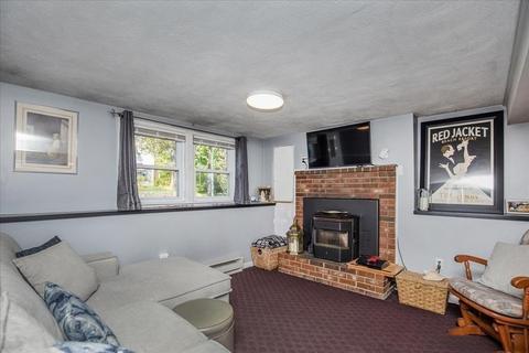 142 Spring St, Stoneham, MA 02180 photo 20