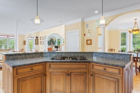 121 Fall Ln, Franklin, MA 02038 photo 10