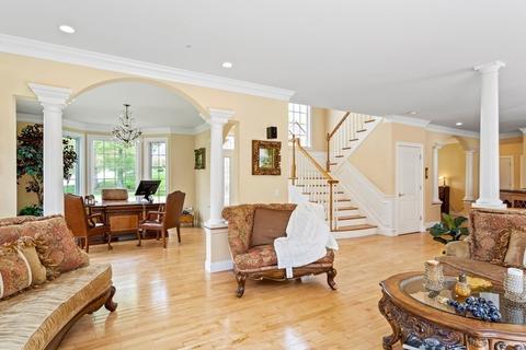 121 Fall Ln, Franklin, MA 02038 photo 15