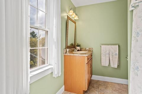 121 Fall Ln, Franklin, MA 02038 photo 24