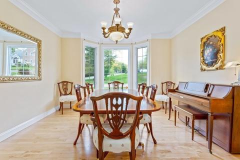 121 Fall Ln, Franklin, MA 02038 photo 17