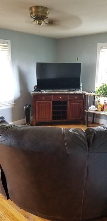 38 Drexel St, Springfield, MA 01104 photo 5