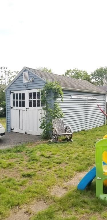38 Drexel St, Springfield, MA 01104 photo 3