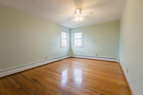 61 Derby St, Worcester, MA 01604 photo 11