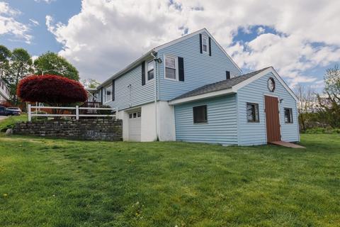 61 Derby St, Worcester, MA 01604 photo 3