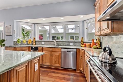 3 Hammersmith Dr, Saugus, MA 01906 photo 8