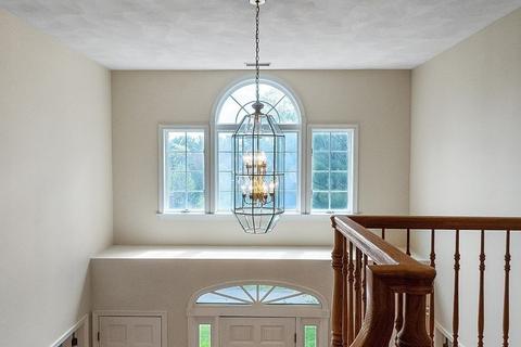 4 Treetops Ln, Danvers, MA 01923 photo 4