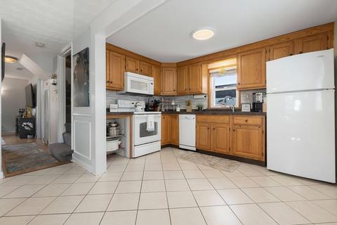 5 Anthony Rd, Peabody, MA 01960 photo 2