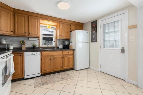 5 Anthony Rd, Peabody, MA 01960 photo 4