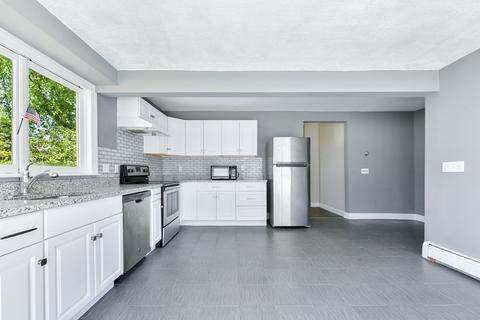 101 Bradford St, Everett, MA 02149 photo 2