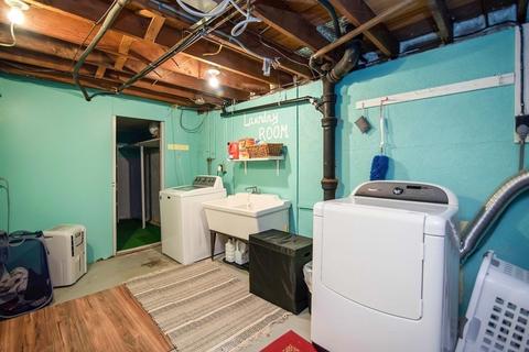 715 Plumtree Rd, Springfield, MA 01118 photo 24
