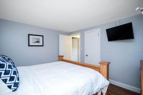 715 Plumtree Rd, Springfield, MA 01118 photo 15