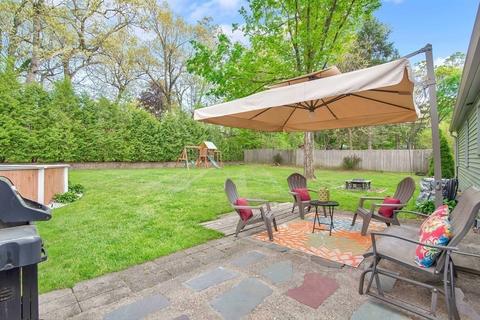 715 Plumtree Rd, Springfield, MA 01118 photo 30