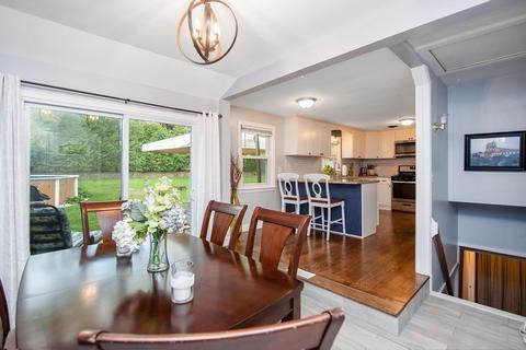 715 Plumtree Rd, Springfield, MA 01118 photo 9
