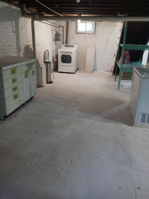 37 Castle St, Springfield, MA 01118 photo 17