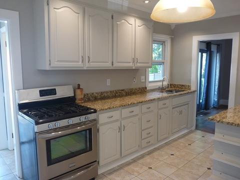 37 Castle St, Springfield, MA 01118 photo 6