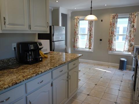 37 Castle St, Springfield, MA 01118 photo 7